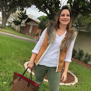 Meet your Posher, Melanie